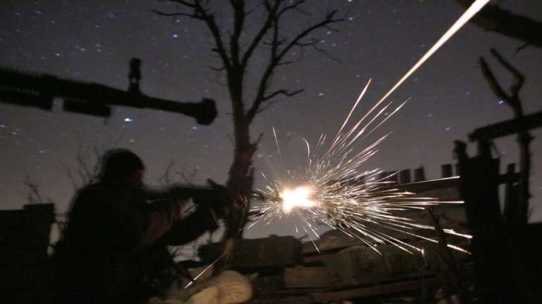 На Донбасі загострення: ще троє військових отримали поранення