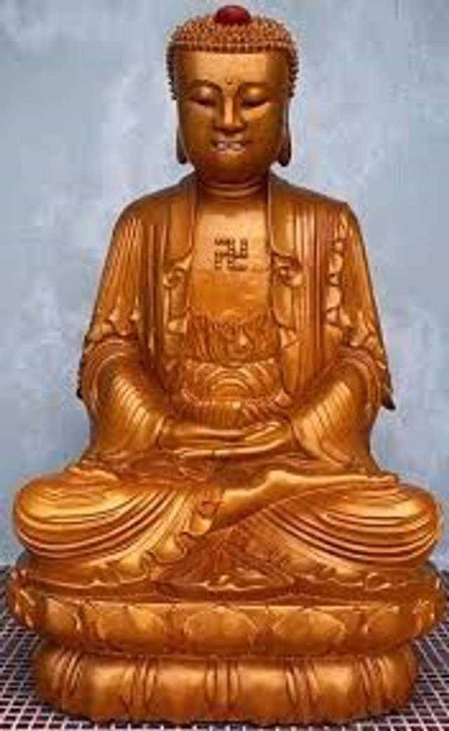 Будда зі свастям