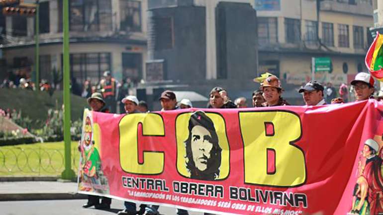 Найбільша профспілка Болівії закликає владу якнайшвидше провести президентські вибори