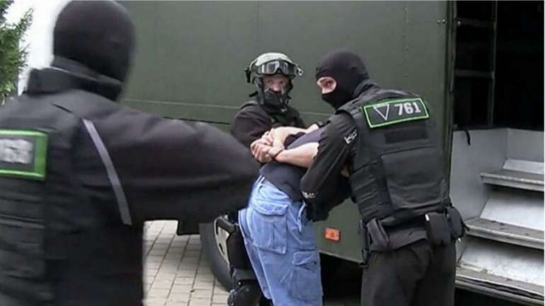 Білорусь просить Україну перевірити причетність до злочинів затриманих у них бойовиків «Вагнера»