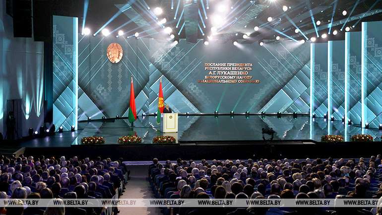 На південь Білорусі перекинули ще один загін бойовиків, - Лукашенко