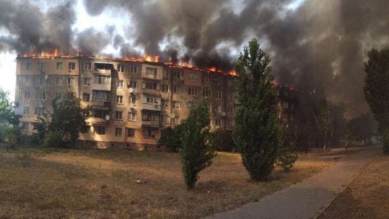 Підпалена мешканцем Нової Каховки житлова багатоповерхівка