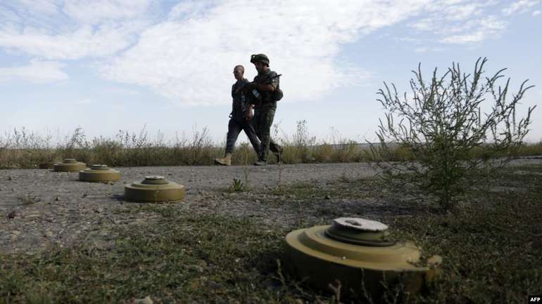 Двоє морських піхотинців підірвалися на міні, яку бойовики закинули дистанційним методом – штаб