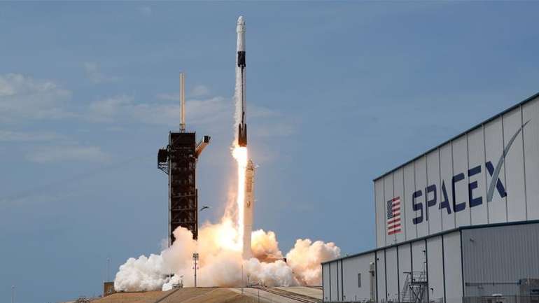SpaceX має намір вивести на орбіту нову групу інтернет-супутників Starlink