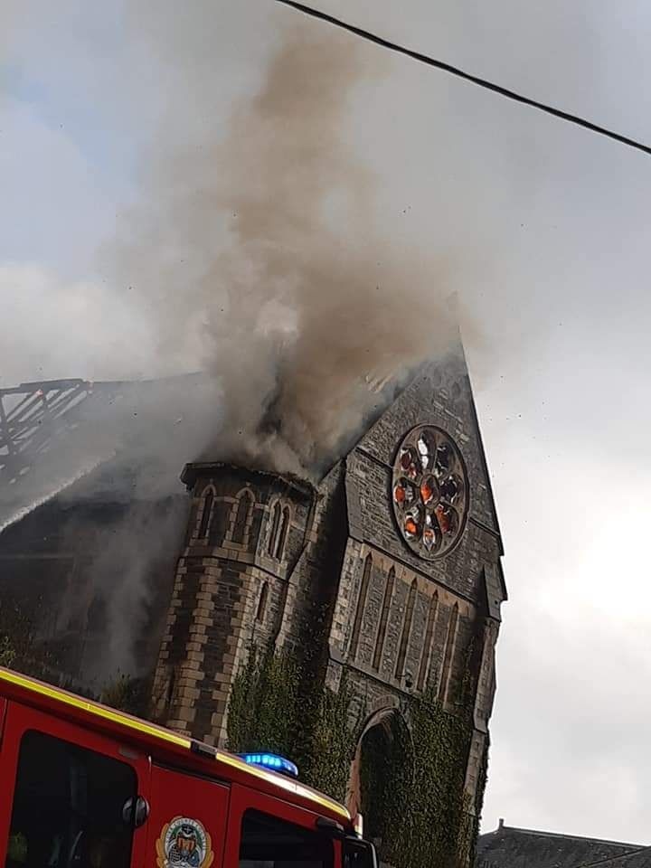 В Ірландії згорів середньовічний храм_5