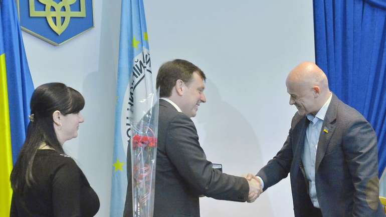 Хто кому «фраєр»: в Одесі проросійські кандидати в мери поливають один одного брудом