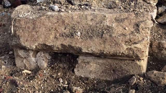 Церкву з «відьомськими знаками» виявили в одному з сіл Англії_1