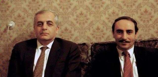 Звіад Гамсахурдіа (ліворуч) і Джохар Дудаєв (праворуч)