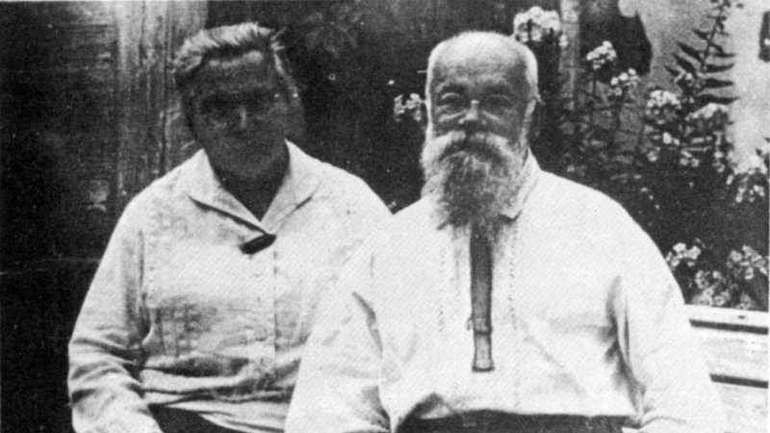 Михайло Грушевський з дружиною