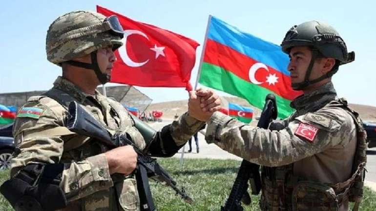 Турецькі війська з бронетехнікою вже відправляються до Азербайджану