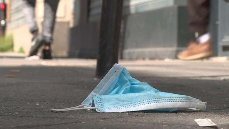 Одноразова маска шкодить екології, — естонські урядовці