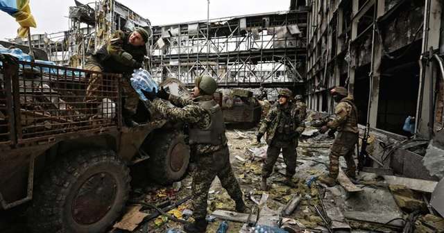 Вшануймо Чин українських кіборгів, які 242 дні обороняли ДАП_5