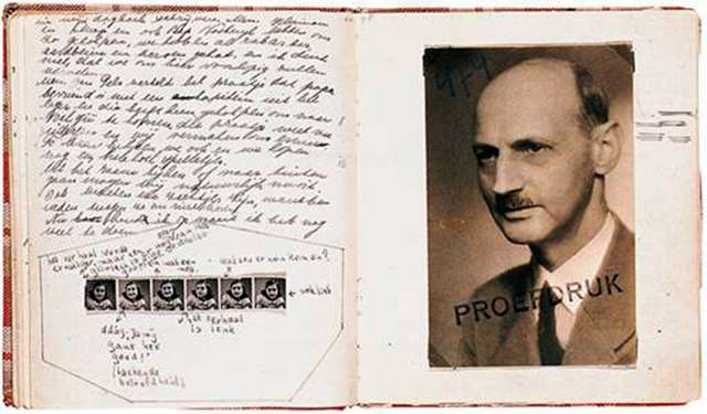 Фотографія батька Анни Франк, вклеєна в її щоденник після запису від 7 листопада 1942. Зліва видно два різних почерки