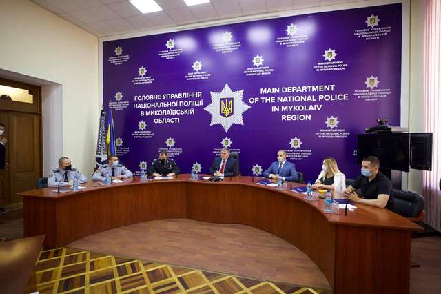 А. Аваков представляє нове керівництво ГУ НП у Миколаївській області