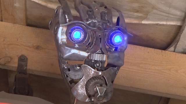 На Херсонщині чоловік створює скульптури з металобрухту_3