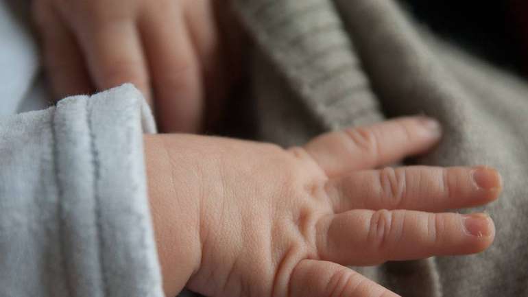 У Кременчуці знайденому біля пологового будинку немовляті дали ім’я