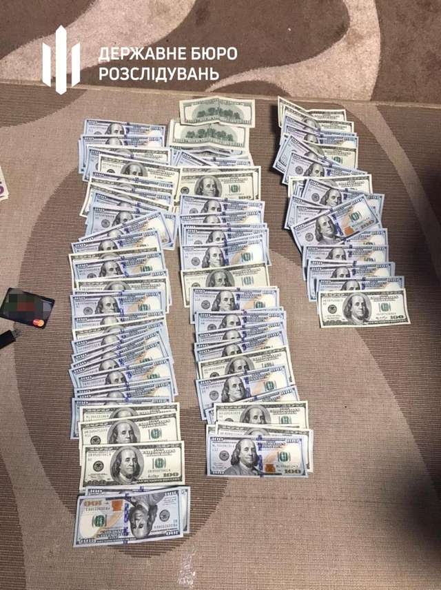 У махінаціях зі зброєю звинуватили керівників поліції_1