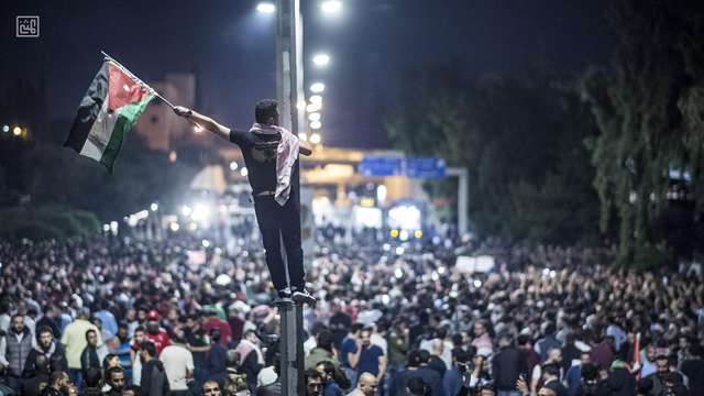 Йорданію охопили антиковідні протести, королівська влада застосовує силу проти громадян_1