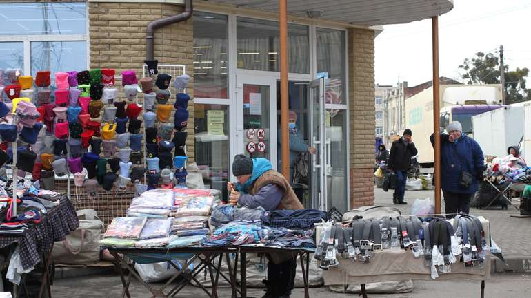 "Тиск на торговців ринку – це рекет міської влади Полтави і керує ним Мамай"