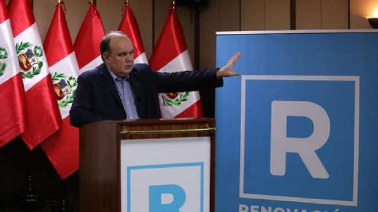 Ставленик Ватикану? Член католицької організації «Opus Dei» йде у президенти Перу