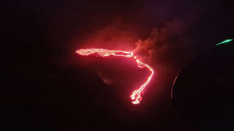 Виверження вулкану Фаґратальсфьятль