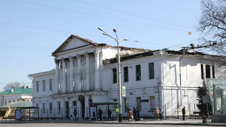 Будинок дворянського зібрання в Полтаві реставруватимуть за чотирма проєктами