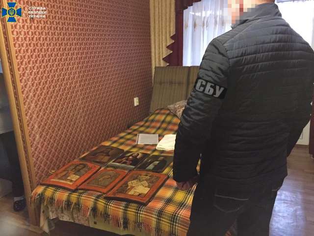 23 старовинні ікони намагалися відправити за кордон з Полтавщини_5