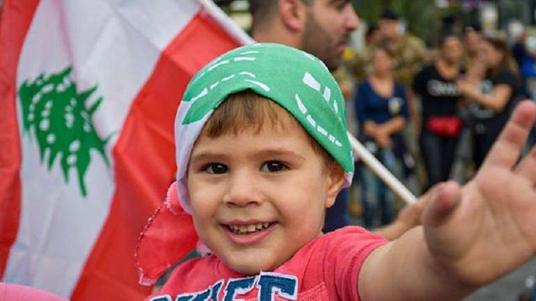 Ліван на порозі гуманітарної катастрофи: понад 1 млн дітей вже рік не вчилися у школах