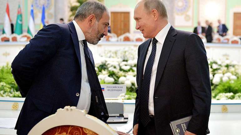 Путін і його новий холоп