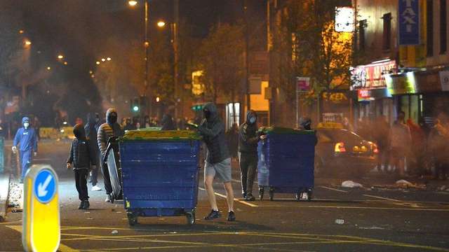 Ірландці Ольстеру протестують проти жорсткого британського карантину_5