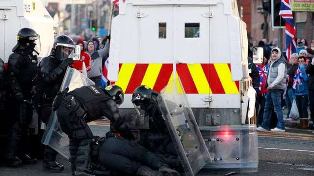 Ірландці Ольстеру протестують проти жорсткого британського карантину_3