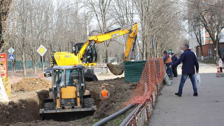 Біля місця загибелі двірнички в Полтаві замінять 200 м трубопроводу