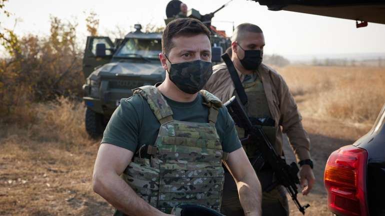 Поки влада вичікує, українці готуються зустрічати вогнем російських загарбників