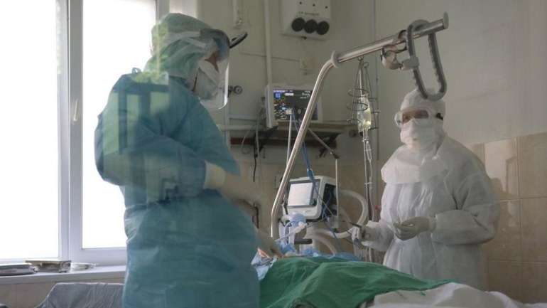 У лікарнях Диканьки і Котельви заповнені 100% ліжок для хворих на коронавірус