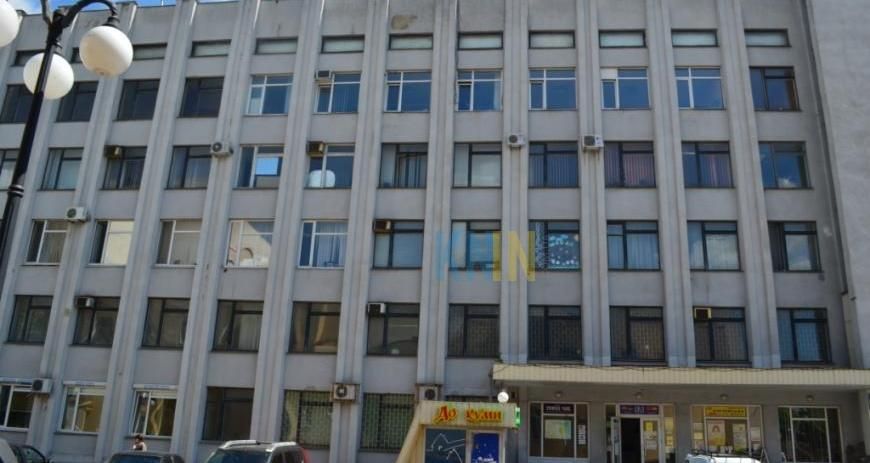 Адміністративний корпус по вул. Соборності. 54. м. Полтава