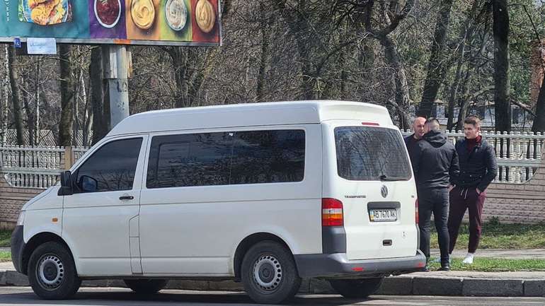 Підлеглі лейтенанта Баканова на перекурі
