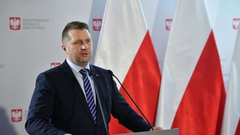 Польський уряд планує заткнути рота адептам гомодикататури