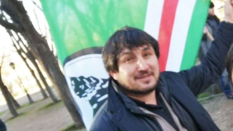 Депортованого Францією чеченця Гадаєва не можуть знайти родичі
