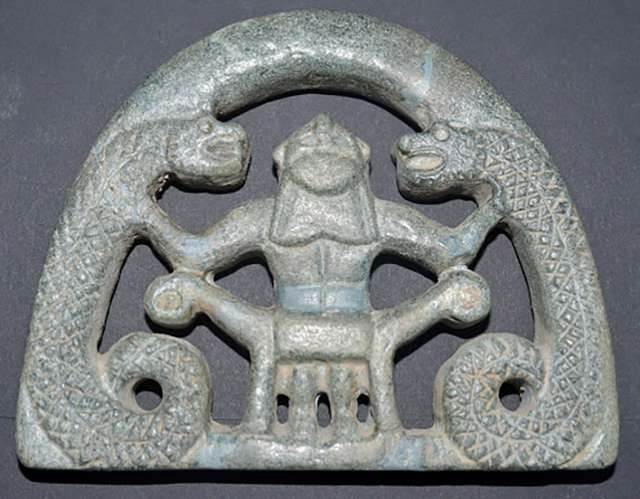 При розкопках, незважаючи на руйнування, було виявлено безліч дивовижних артефактів.