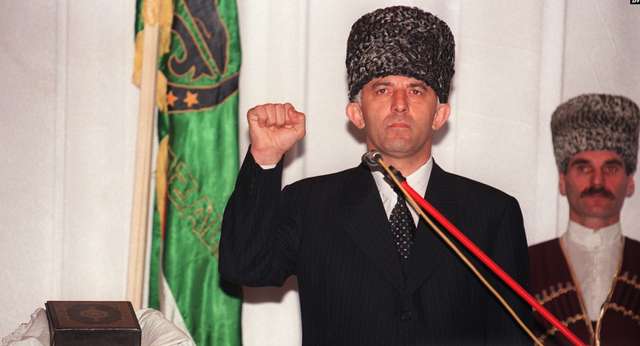 Інавгурація Аслана Масхадова в Грозному, 1997 рік