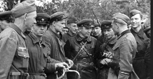 Українцям варто відмовитися від відзначення 9 травня – професор Петро Кралюк_13
