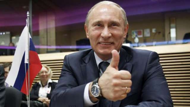 Путін руками Суркіса прибирає гасло “Героям Слава” з форми збірної України_1