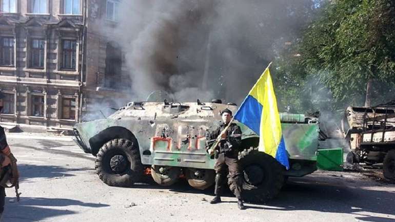 В День визволення Маріуполя мер міста розповів про синьо-жовтий стяг, який гордо майорить над містом