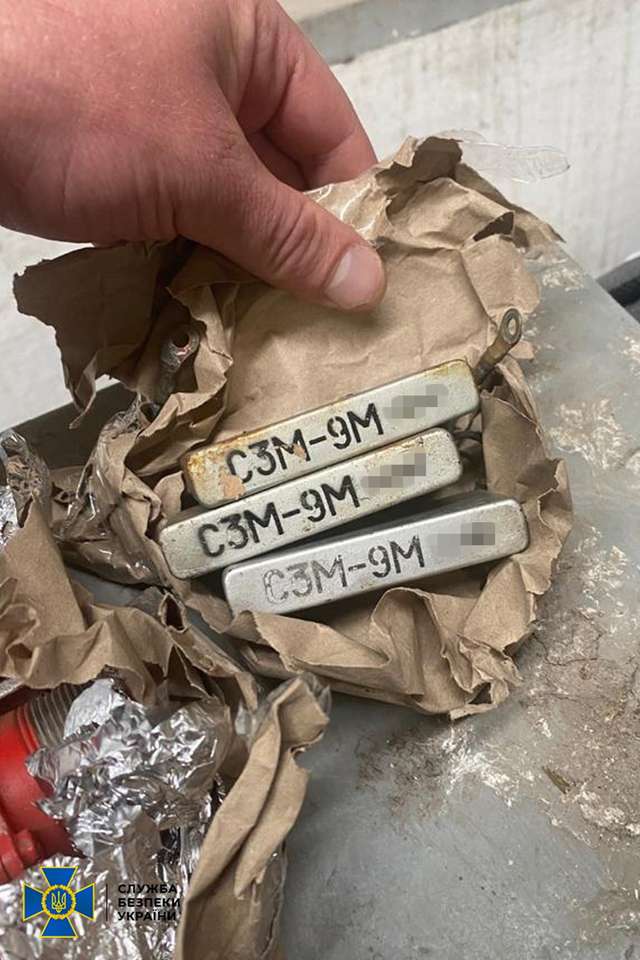 Контррозвідка запобігла нелегальному вивезенню з України до ЄС компонентів військової техніки_3