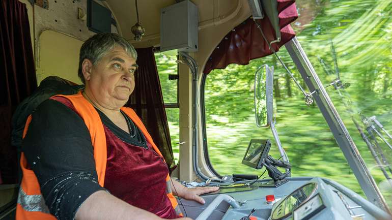 Про зелень у голубому вагоні