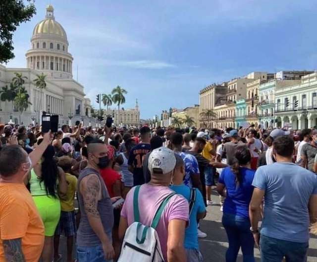 Тому прості кубинці масово виходять на вулиці, попри репресії з боку влади (11.07.2021)