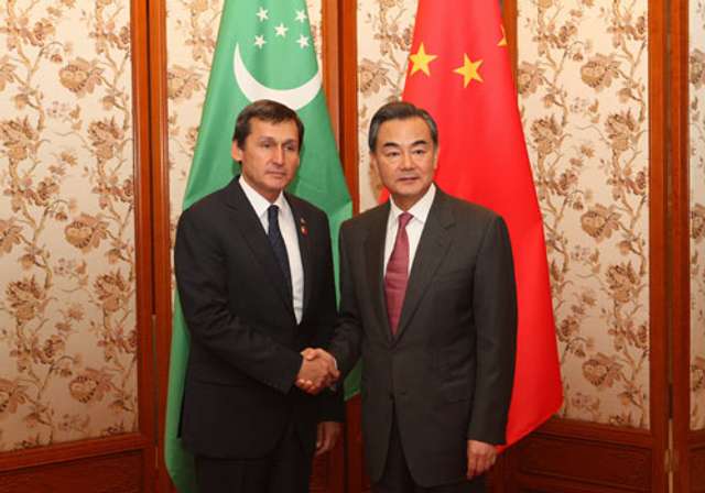 Рашид Мемедов і Ван Ї