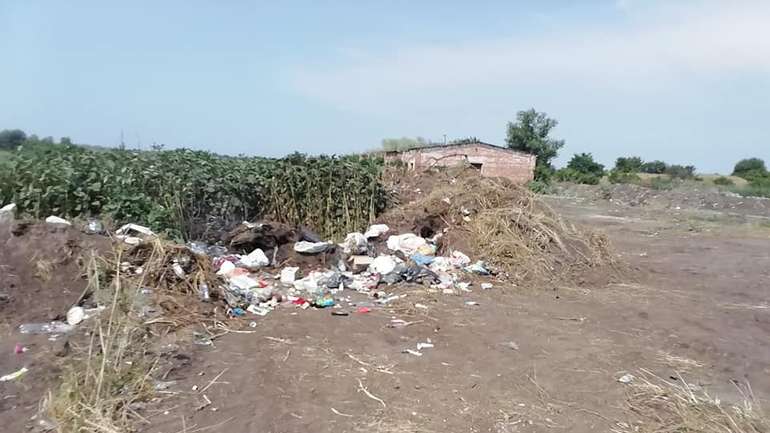 Селяни Градизької ОТГ самотужки ліквідували стихійне звалище