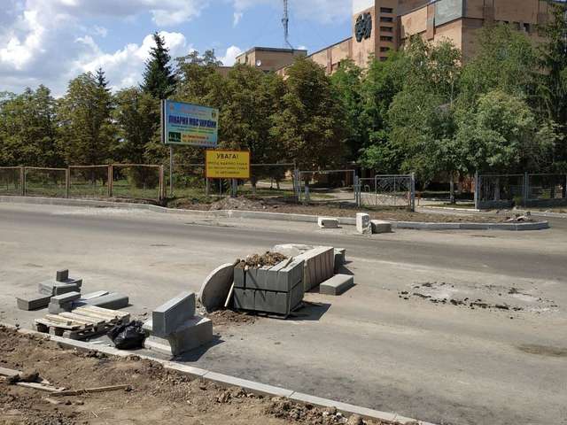 Ремонт вулиці Симона Петлюри у Полтаві у самому розпалі_19