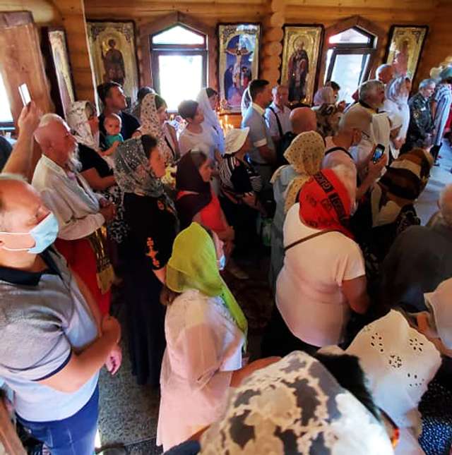 Перший український храм освятили у Нікополі_3